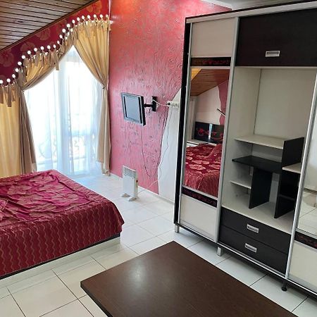 Racu Hotel Comrat ภายนอก รูปภาพ