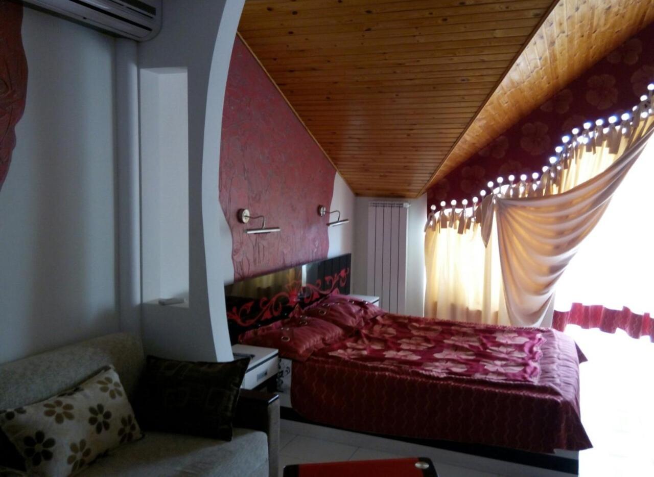 Racu Hotel Comrat ภายนอก รูปภาพ
