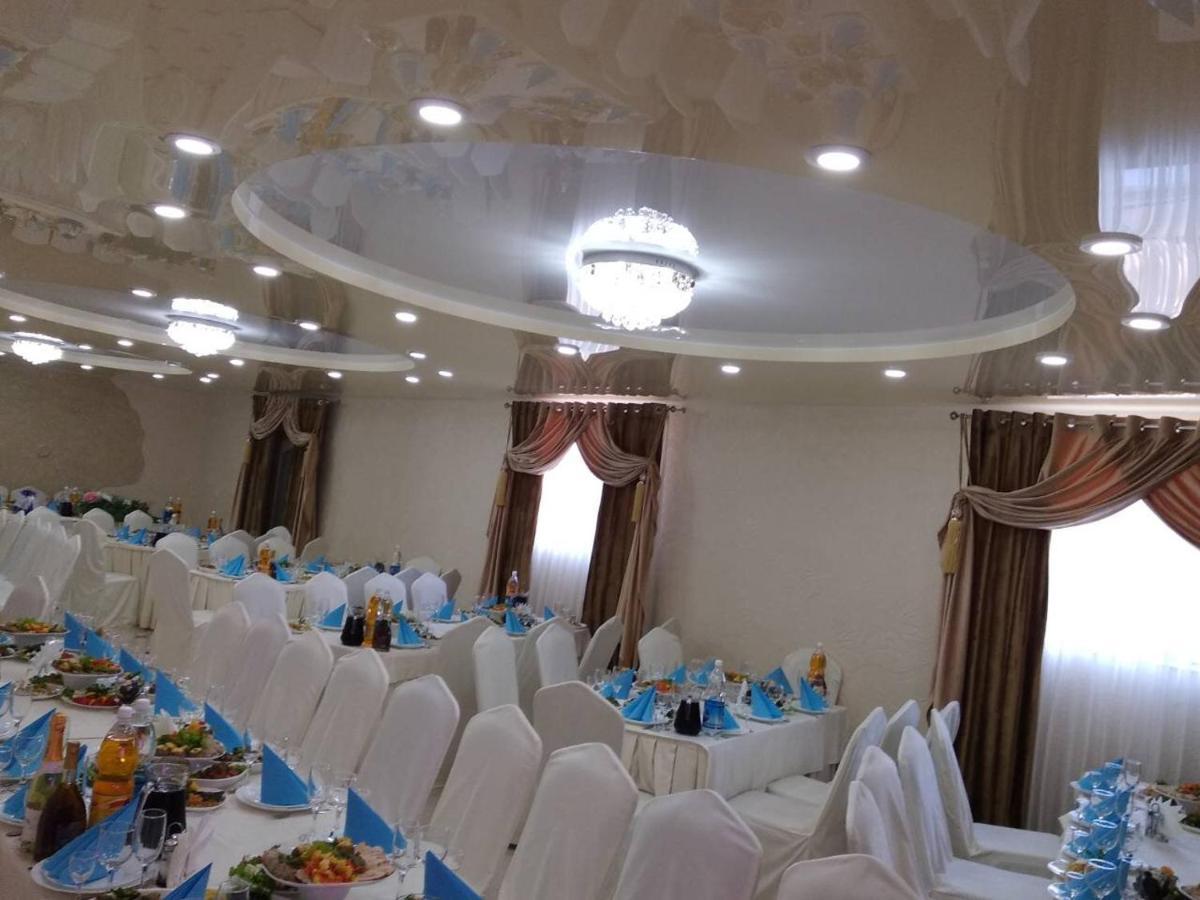 Racu Hotel Comrat ภายนอก รูปภาพ